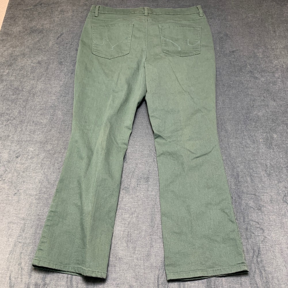 DG2 by Diane Gilman Jeans Women 16W 30x40 Dusty Green Cotton Stretch Bootcut Leg